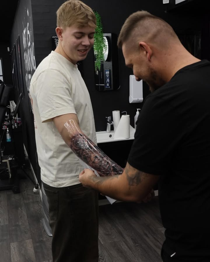 Eksklusive tattoo-sessioner med Hajru hos Mr. & Mrs. Tattoo