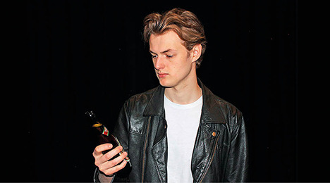 Teatertalk "Min sidste øl" udforsker dansk alkoholkultur i Vejle