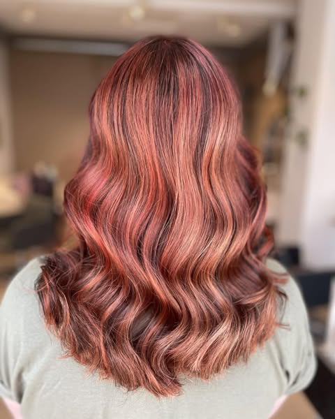 Hairways fremhæver Nadjas kreative hårforvandling