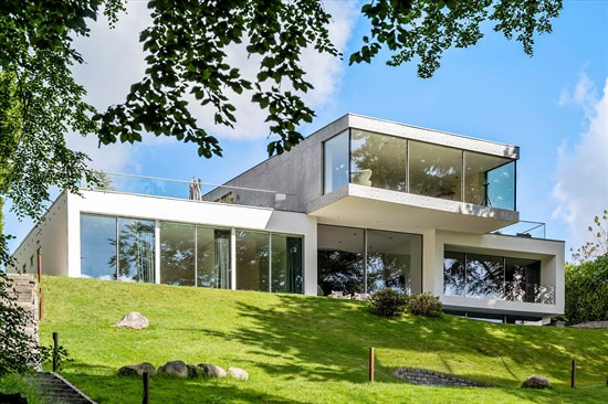 Top 6 over dyreste boliger til salg i Holte. Priser op til 120.000.000 kr