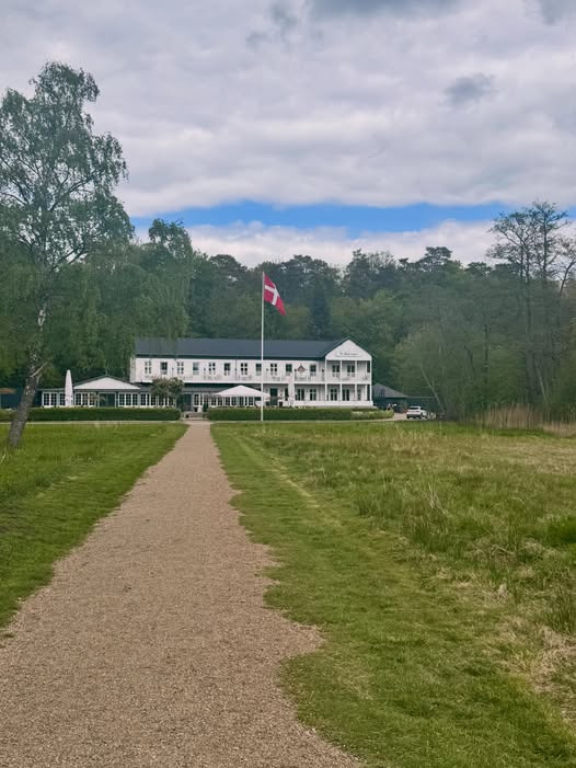 Ny Hattenæs var vidne til bryllup i tosomhed