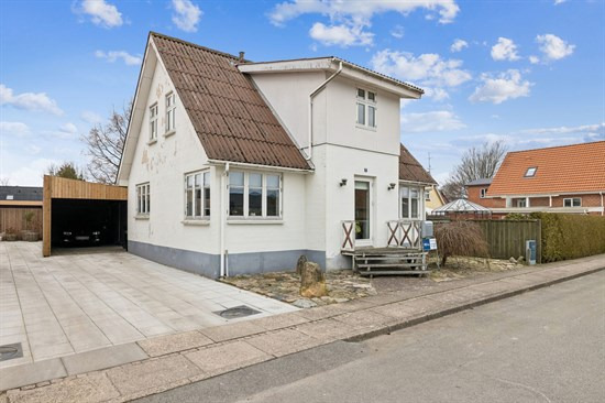 Nygade 27 og 1 anden boliger er kommet til salg denne uge i Farsø - se boligerne her.