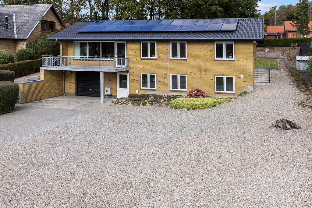 EDC Skive I/S præsenterer rummelig villa i Glyngøre med unik beliggenhed