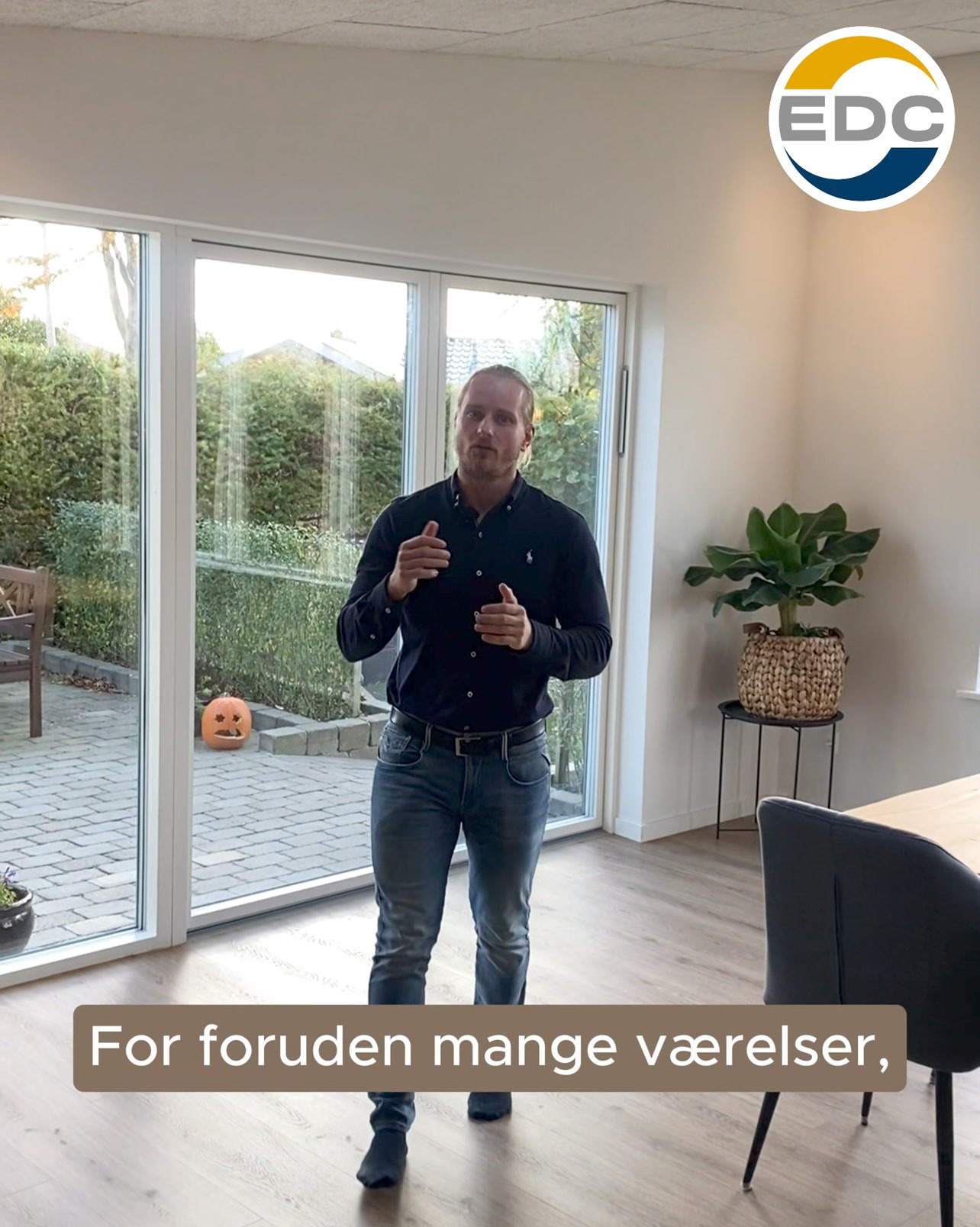 Familievenlig villa med rolig beliggenhed til salg hos EDC Vejen