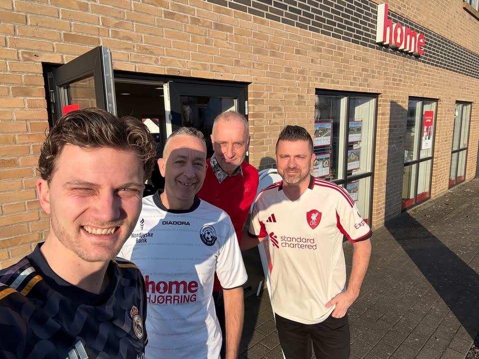 FodboldtrøjeFredag hos home Hjørring støtter Børnecancerfonden