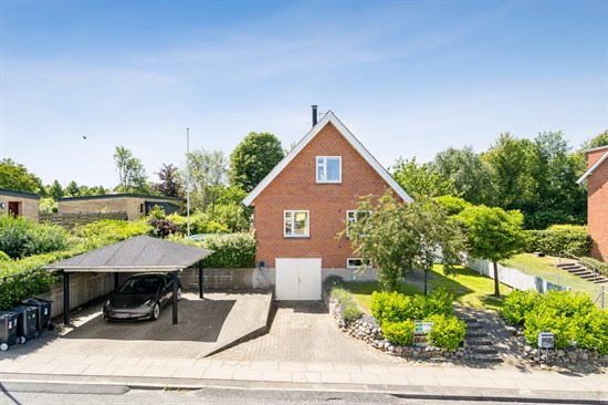 R. Hougårds Vej 6 og 7 andre boliger er kommet til salg denne uge i Randers - se boligerne her.