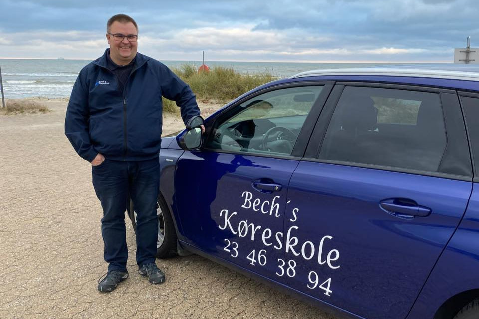 Bech's Køreskole: Køreskolen med kvalitet og humor i fokus