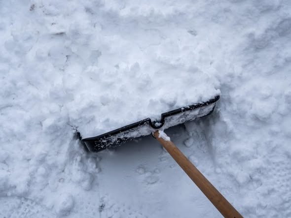 Skousen Risskov opfordrer til kontakt grundet snevejr og reduceret bemanding