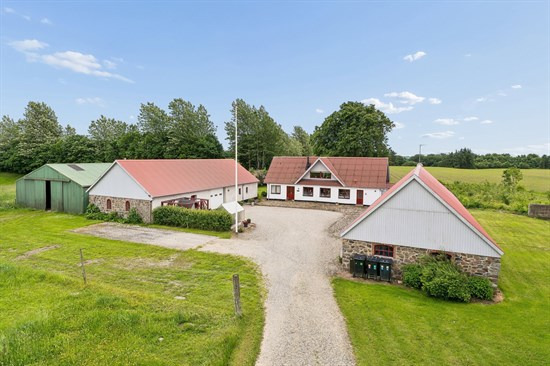 Eksklusiv bolig for 2.495.000 kr er netop kommet til salg i Rødkærsbro - Se den og de dyreste boliger her