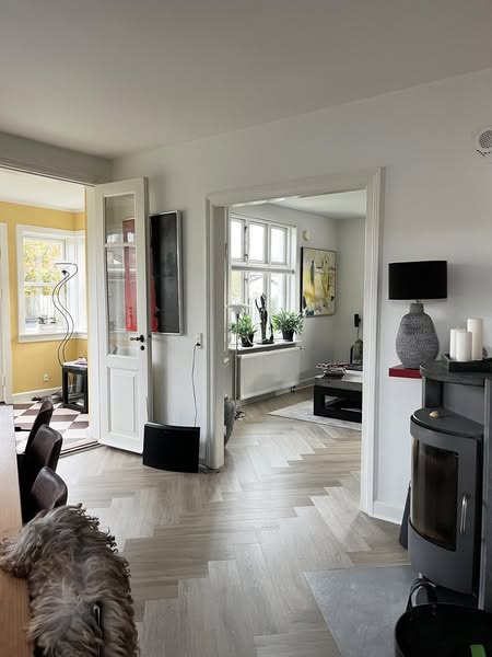 Charmen i Gilleleje: &LIVING Aalborg fremviser villa med havudsigt og ekstra plads