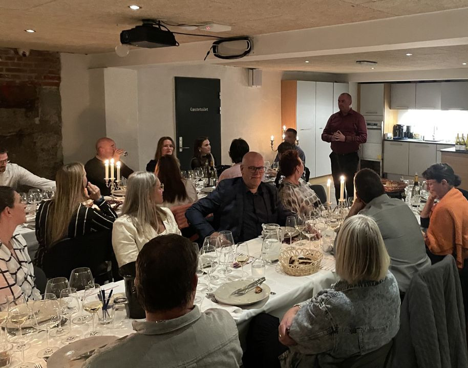 Arbejdmiljøeksperten på personaletur til Hjørring med ansatte og partnere