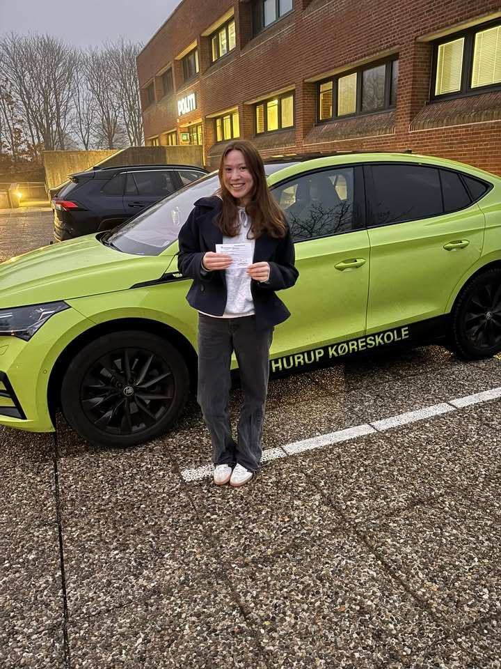 Hurup Køreskole ønsker Kyana stort tillykke med kørekortet