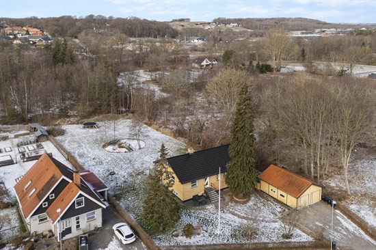 Væthvej 29 og 1 anden boliger er kommet til salg denne uge i Langå - se boligerne her.