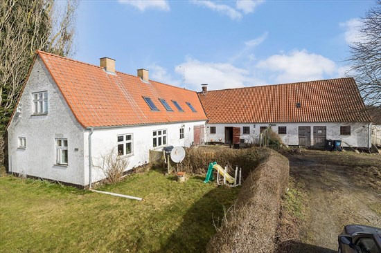 Top 6 over dyreste boliger til salg i Skibby. Priser op til 17.000.000 kr