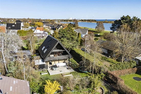 Gammel Køge Landevej 775B og 1 anden boliger er kommet til salg denne uge i Brøndby Strand - se boligerne her.