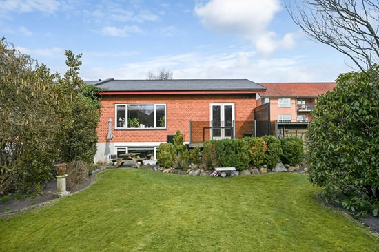 Østre Alle 8 og 2 andre boliger er kommet til salg denne uge i Grindsted - se boligerne her.