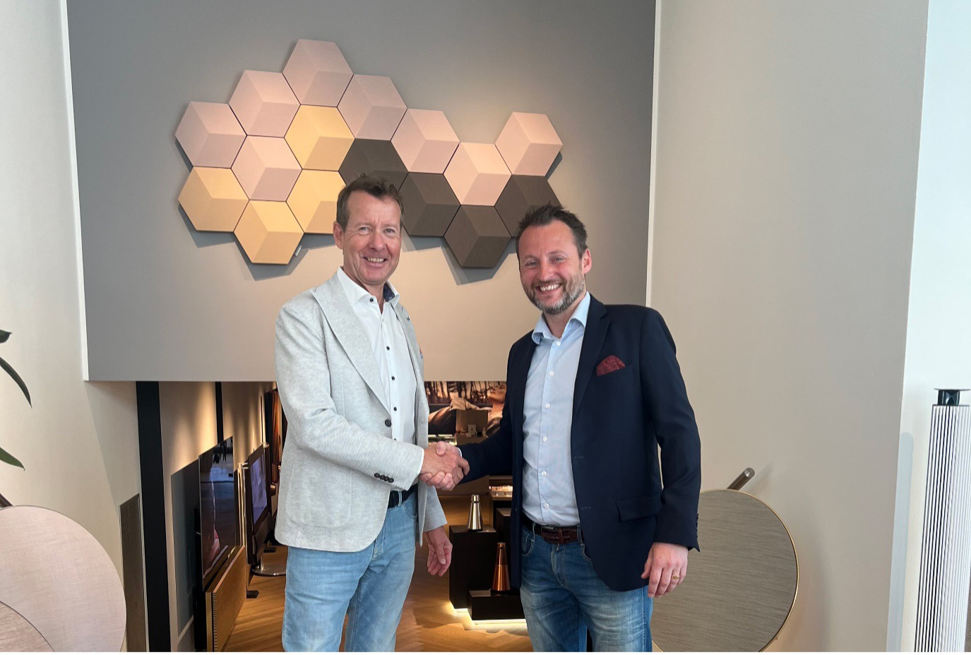 OVERDRAGELSESKIFTE I STORKØBENHAVN: BANG & OLUFSEN-BUTIKKER INDGÅR I NYT SAMARBEJDE