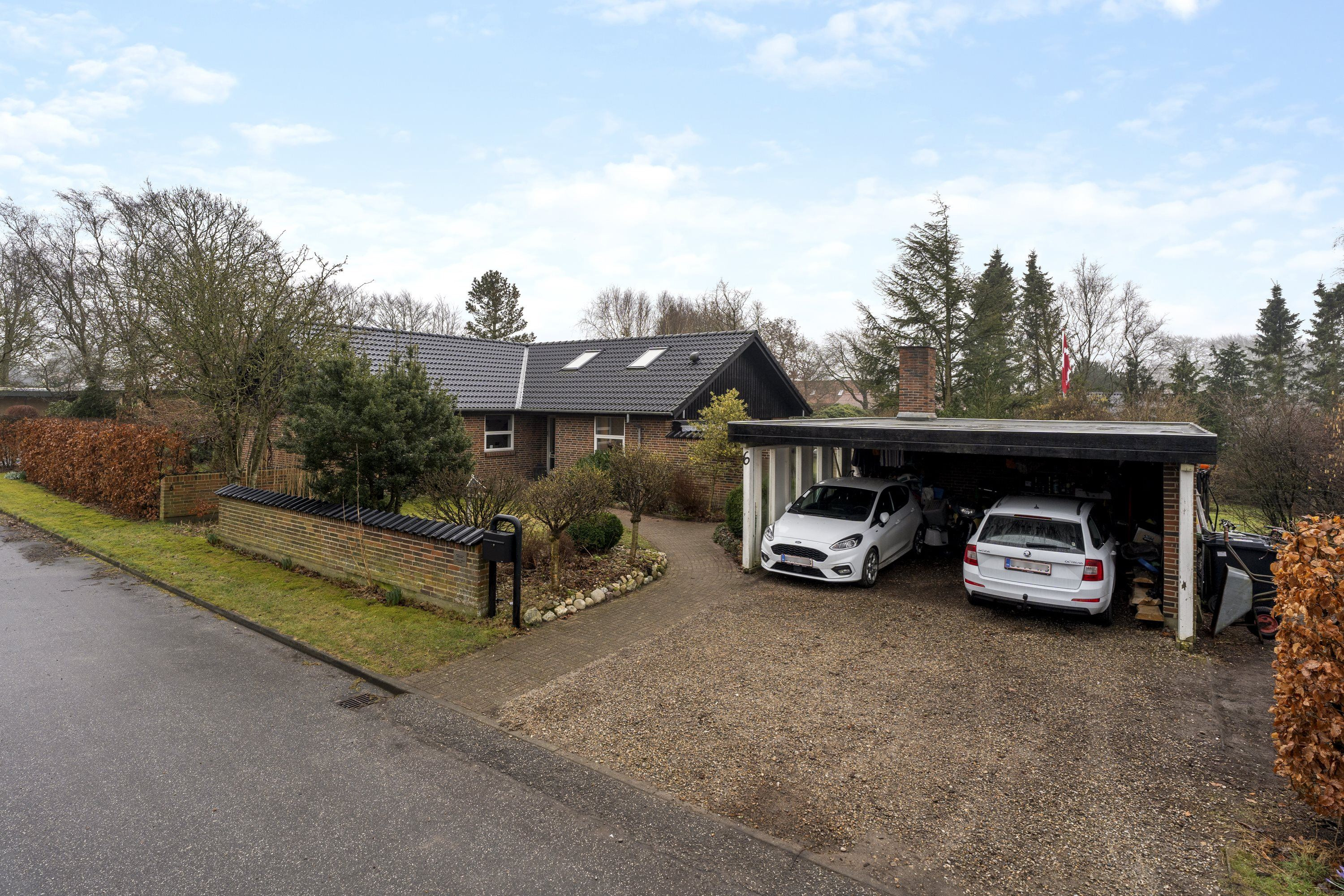 Luksus til salg: Ommegårdvej 6 til 1.495.000 kr – Se Spjalds dyreste boliger her