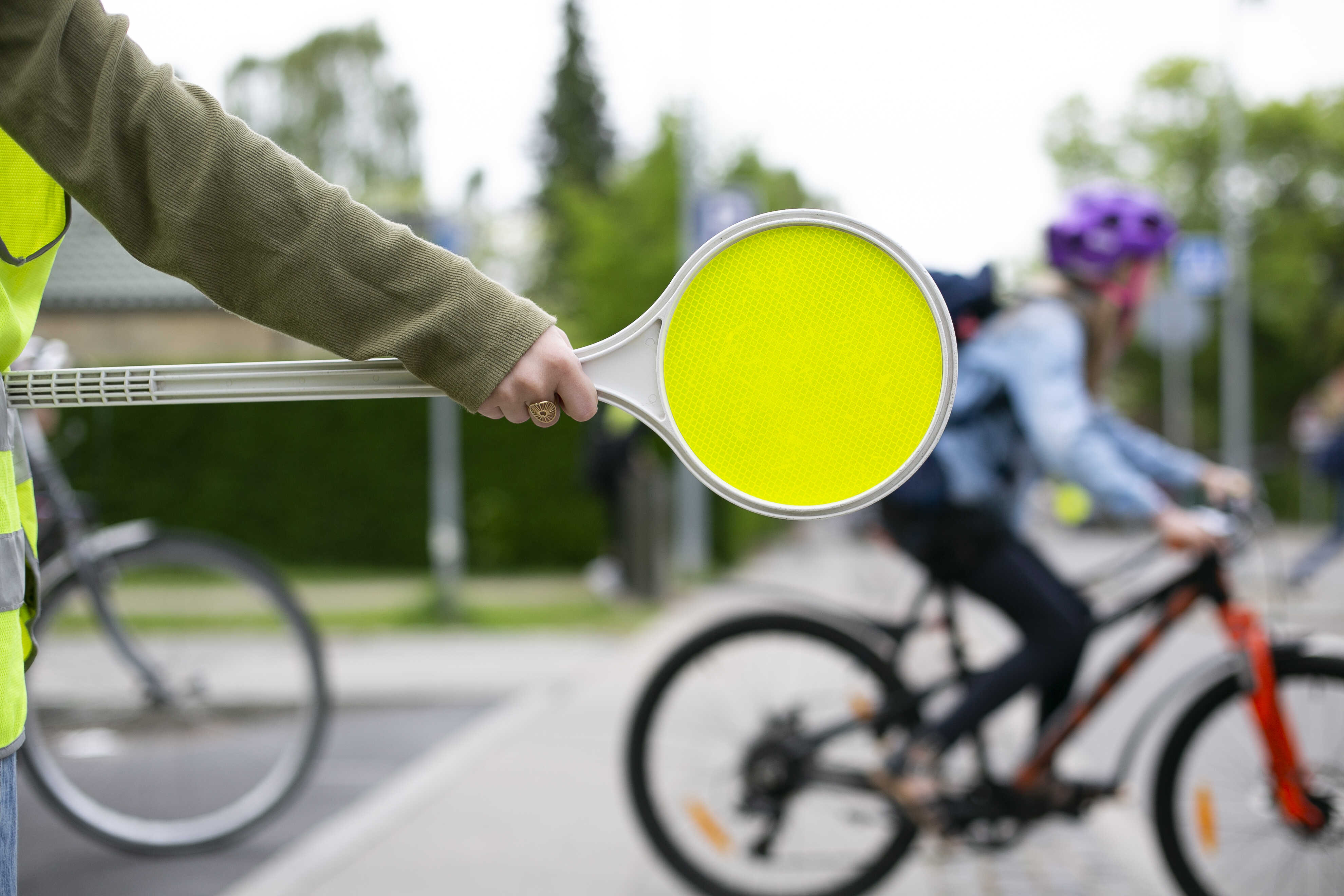 Pas på skolepatruljen i trafikken