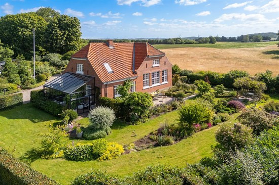 Top 6 over dyreste boliger til salg i Jyderup. Priser op til 6.995.000 kr