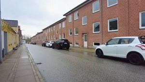 Velbeliggende toværelses lejlighed med altan i Nørresundby tilbydes til skarp pris