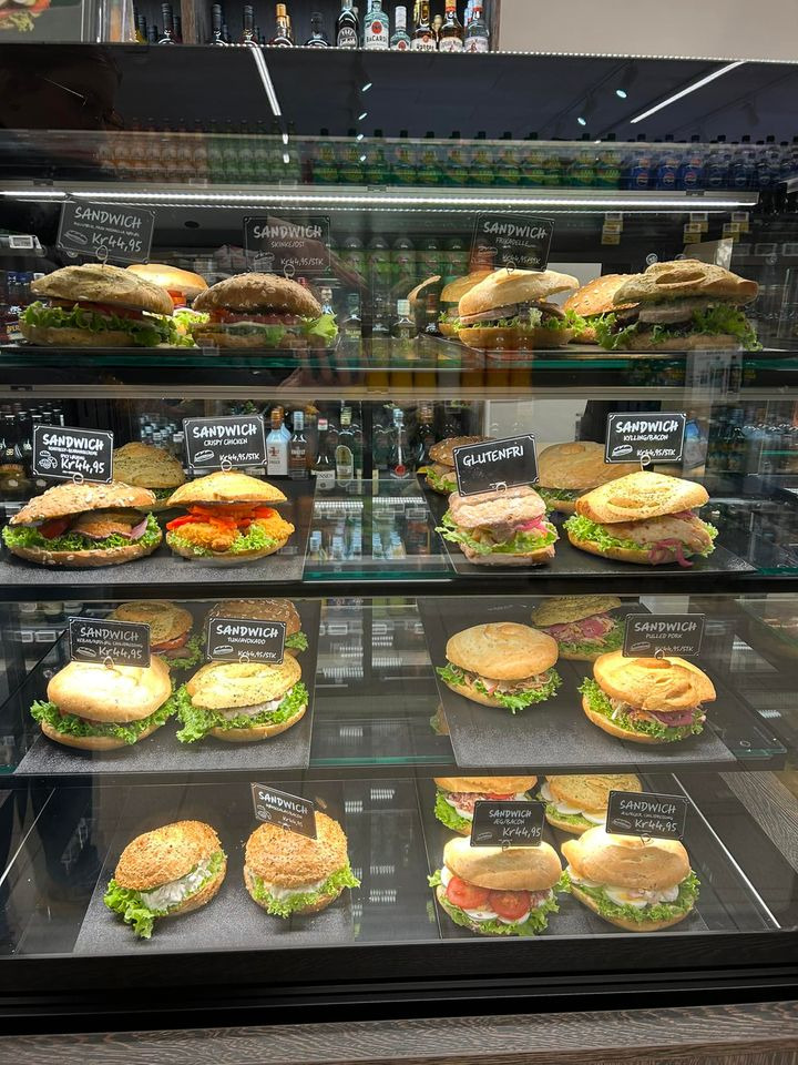 Stort udvalg af friskmurte sandwich hos Min Købmand i Asp