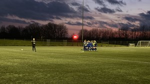 HIKs overlegne presspil overrasker Dragør BK i uventet sejr