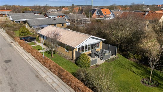 Gartnervænget 9 og 1 anden boliger er kommet til salg denne uge i Snedsted - se boligerne her.