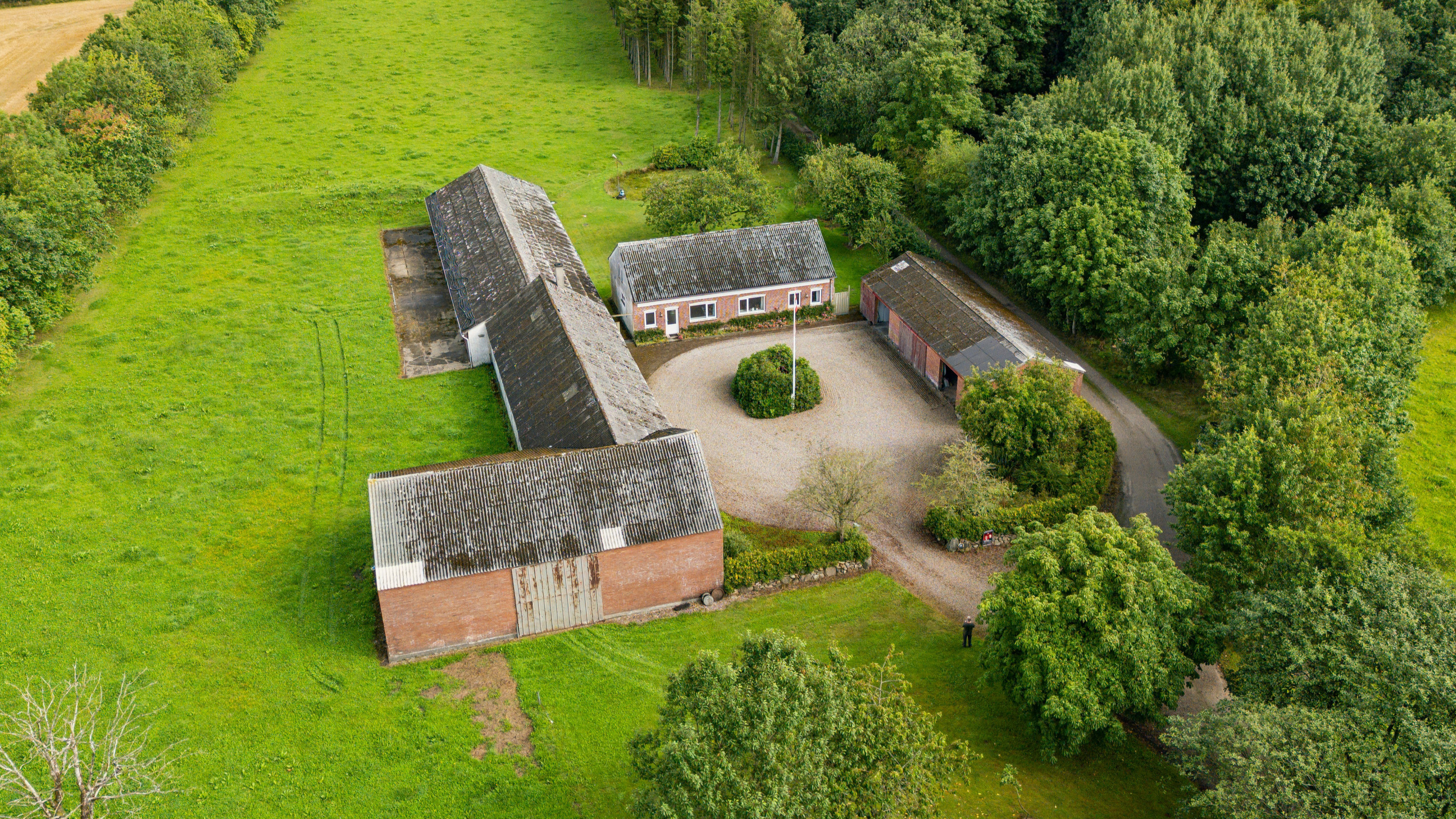 Åbent hus: oplev idyllisk landejendom ved Engesvang