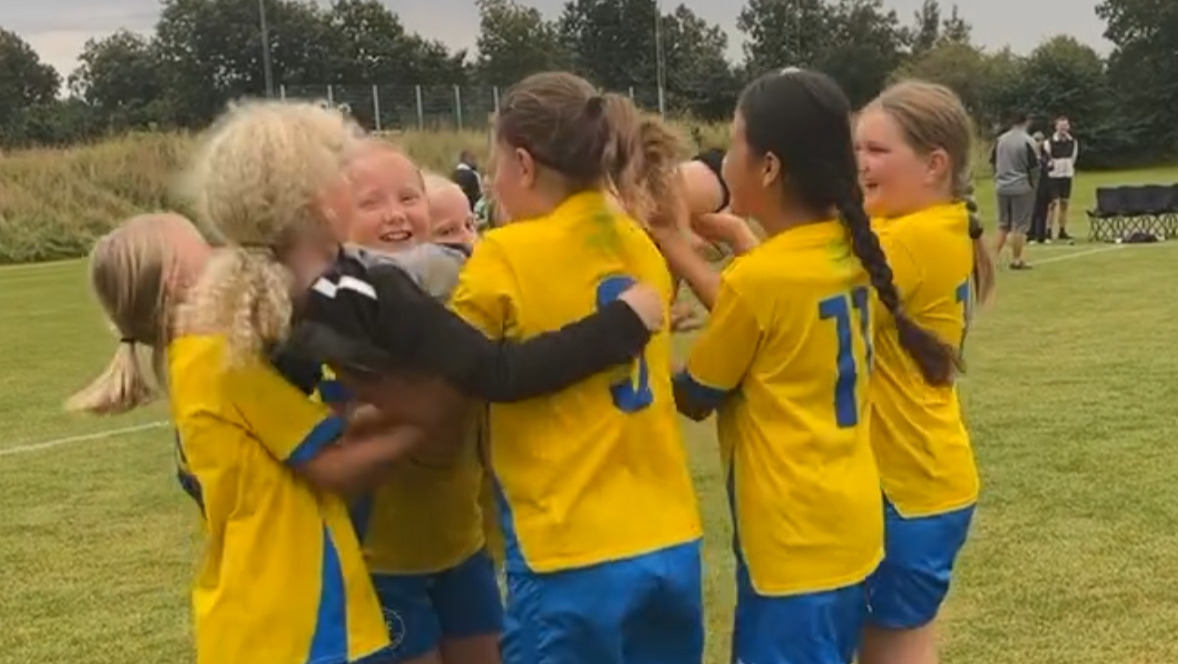 Kjellerup IF U10-piger triumferer i sæsonåbningen