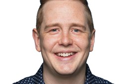 Mød Kasper: Lokal købmand med passion for kundeservice og medarbejderudvikling