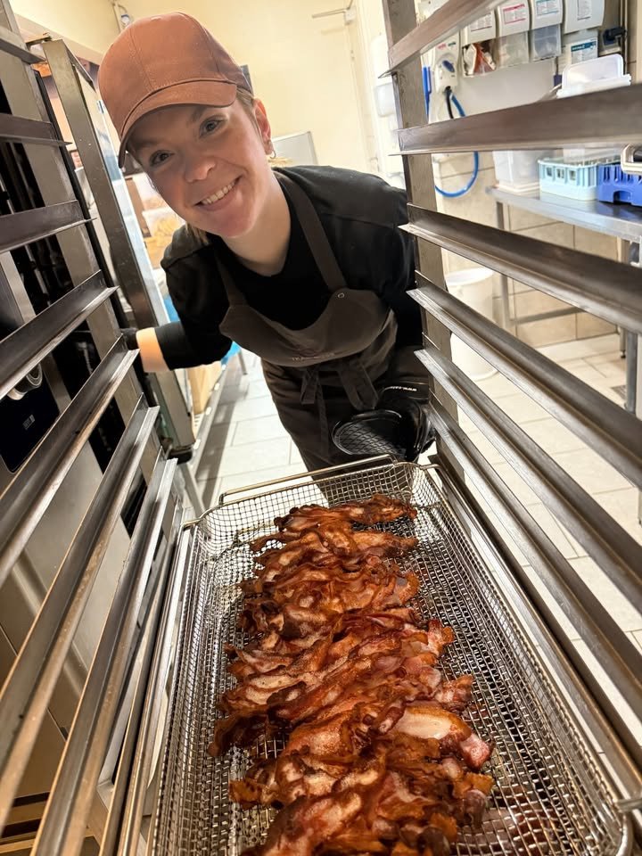 Kylling & Co frister med sprødt bacon og signatur-sandwiches