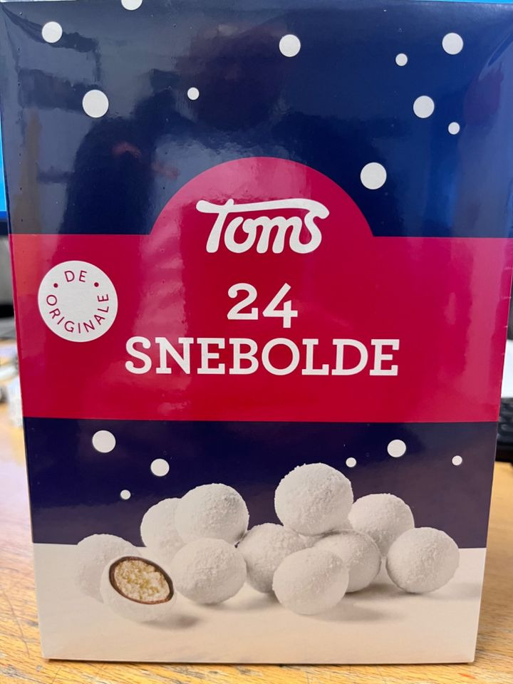 Meny Hobro tilbyder Toms snebolde til skarp pris – afhent senest mandag