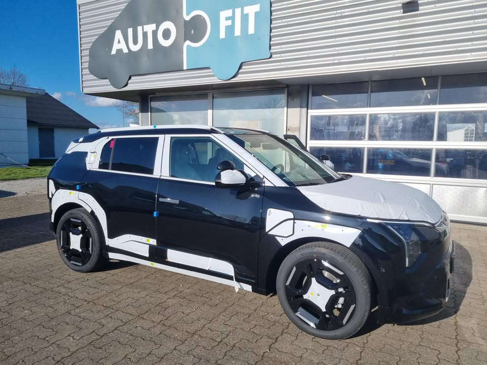 AutoFit A/S præsenterer ny skolevogn med KIA EV3 og topudstyr