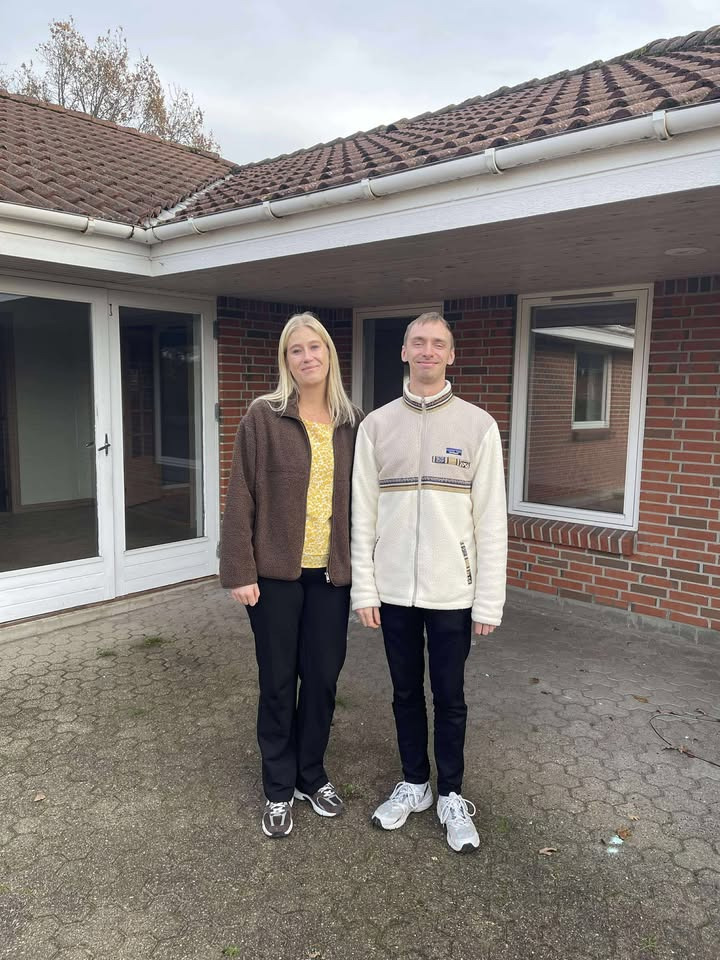 Home Brønderslev overdrager nøglerne til ny bolig på Lillebæltsvej 14