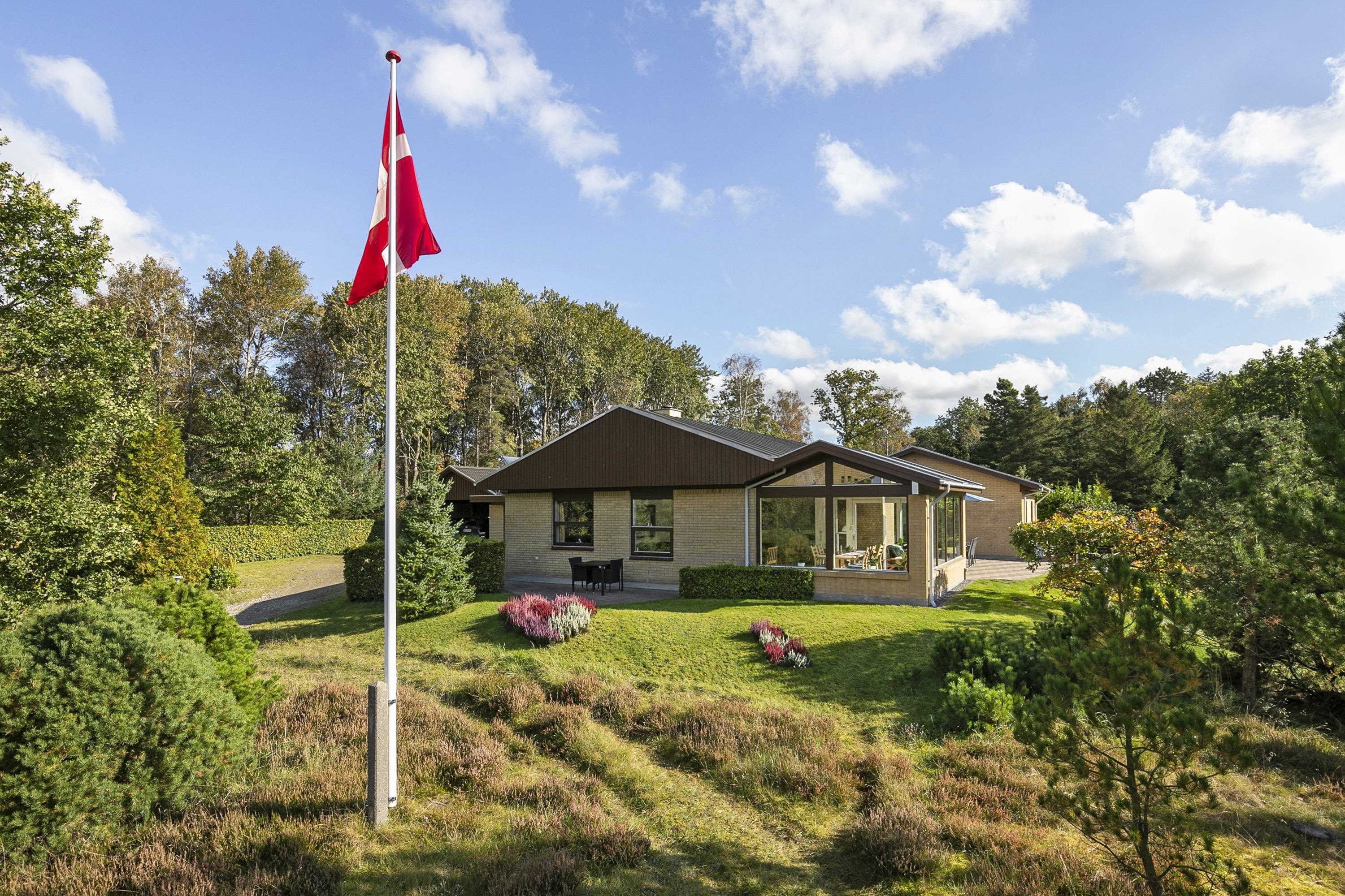 En ren boligdrøm på [m² på dyreste bolig] m² til 4,5  mio. kroner er nu komme til salg i Svenstrup J: Se hvor de dyreste boliger til salg i Svenstrup J er