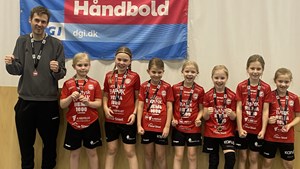 Håndboldfest og fællesskab vender tilbage til Herning FH i 2025