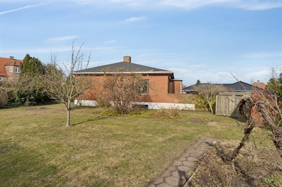 Bjeverskov Alle 50 og 6 andre boliger er kommet til salg denne uge i Hvidovre - se boligerne her.