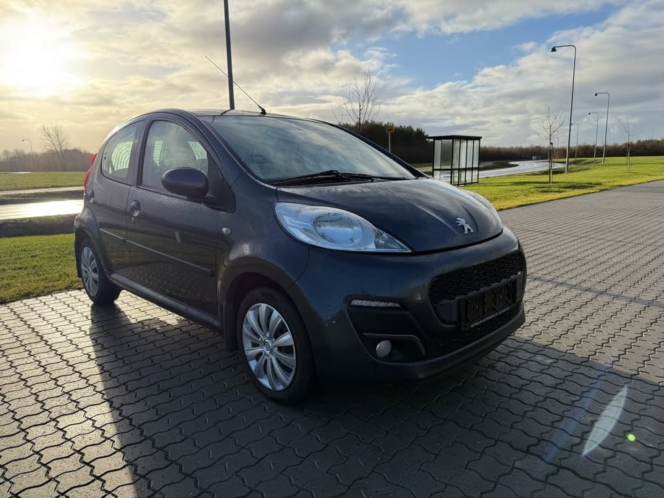 P.C. BILER ApS præsenterer Peugeot 107 med ideel komfort og økonomi