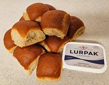 Løgstørvejens Bageri bevarer traditionen med varme hveder til Store Bededag