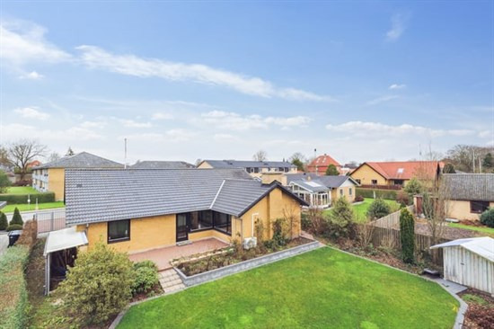 Bolig til salg for 1,7  mio. kroner - se hvad der ellers er til salg i Herning Kommune