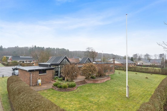 Brorsonsvej 39 og 2 andre boliger er kommet til salg denne uge i Bjerringbro - se boligerne her.