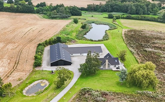 Top 6 over dyreste boliger til salg i Morud. Priser op til 6.995.000 kr