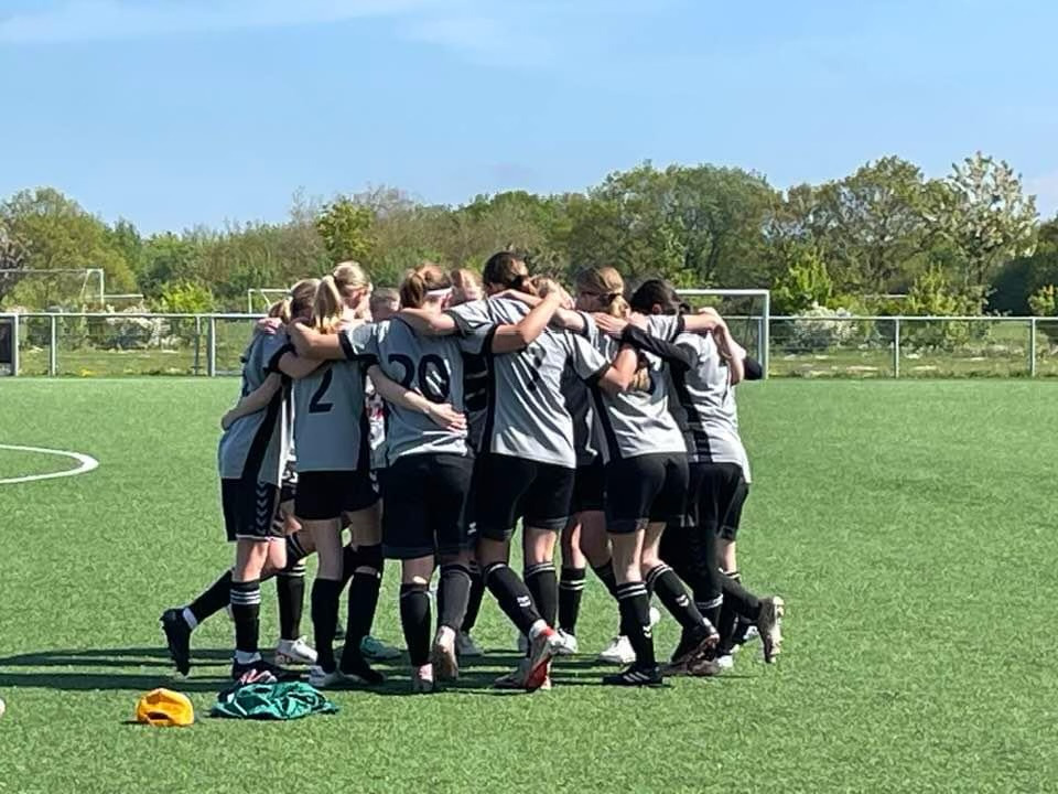 Sejersen og Guldfeldt stod for målene da FC Horsens' U14-piger sejrede over Vejle Boldklub
