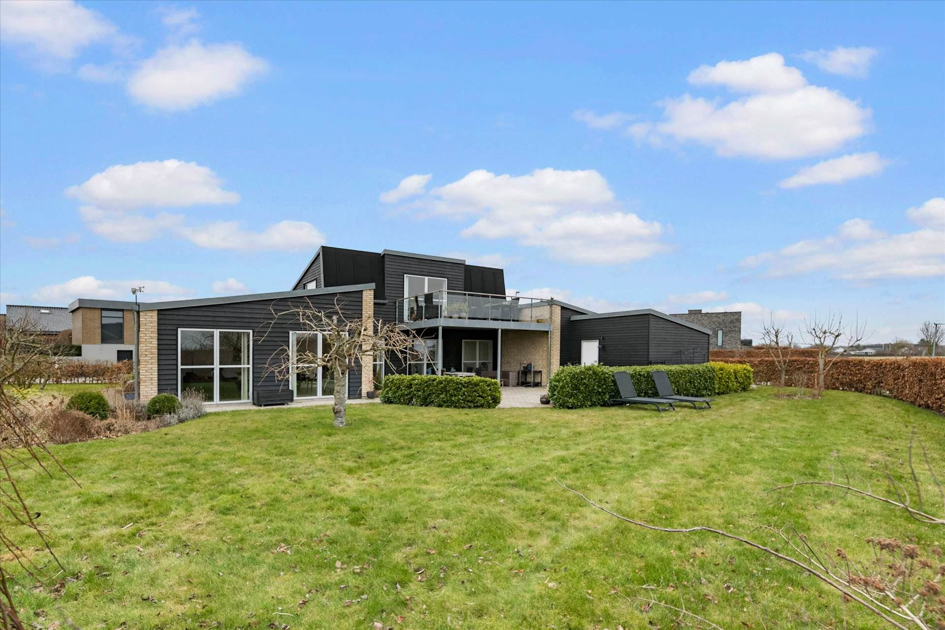 Eksklusiv bolig for 6.795.000 kr er netop kommet til salg i Lystrup - Se den og de dyreste boliger her