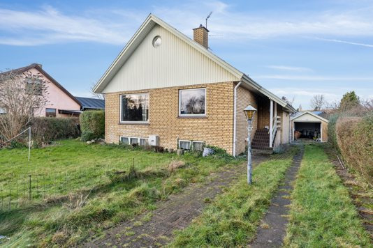 188 etagemeters mulighedsrig villa i det eftertragtede Grækerkvarter