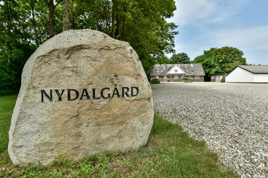 Top 6 over dyreste boliger til salg i Give. Priser op til 6.195.000 kr