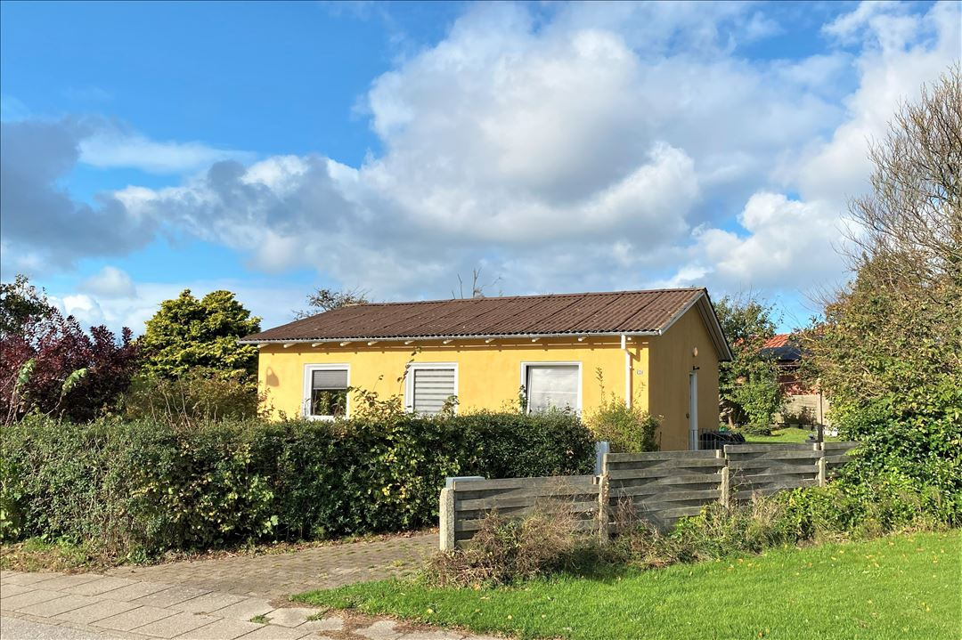 Emmersbækvej 12 er til salg for kun 195.000 kr.: Se de billigste boliger til salg i Hirtshals her