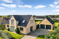 EDC Støvring fremviser kvalitetsvilla til salg på Højdedraget 172