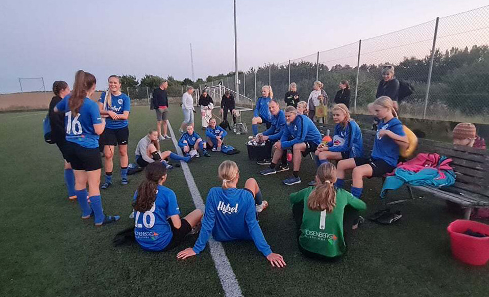 Pigerne fra Egebjerg IF gav HTS' drenge kamp til stregen
